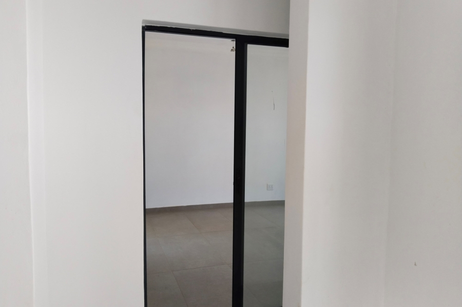 7 Bedroom Property for Sale in Gateway Manor North West